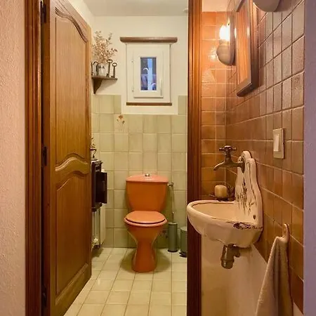 Gasthof Mas Pinede Et Pierre